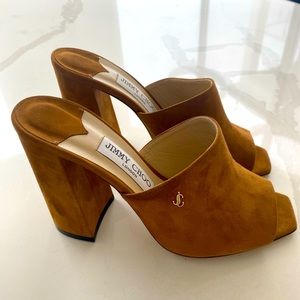 Gorgeous Jimmy Choo slip on heels…